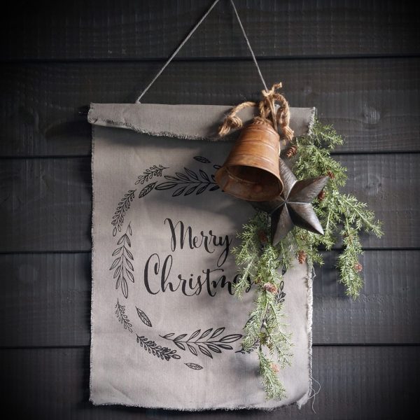 Wanddoek ''Merry Christmas'' met kerstdecoratie