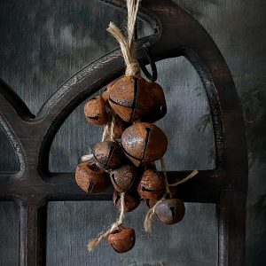 Roestbelletjes aan touwtje, 22 cm